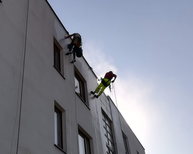 Ile kosztuje mycie elewacji w Polsce w 2026 roku